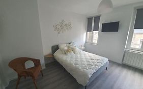 Sully Sur Loire : Appartement Centre Ville